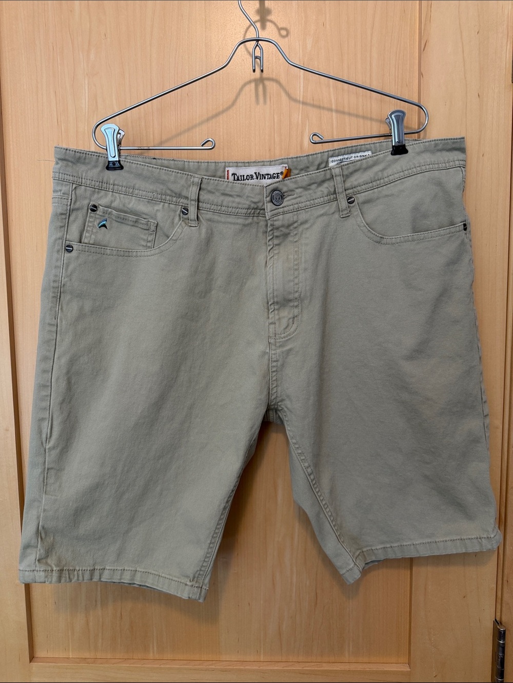Tailor Vintage Men's Light Khaki Flat Front Shorts 38